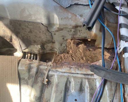 Серый Ниссан Примера, объемом двигателя 2 л и пробегом 300 тыс. км за 1500 $, фото 16 на Automoto.ua