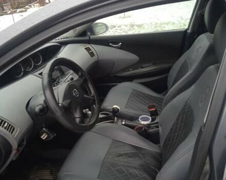 Серый Ниссан Примера, объемом двигателя 1.77 л и пробегом 264 тыс. км за 3200 $, фото 3 на Automoto.ua