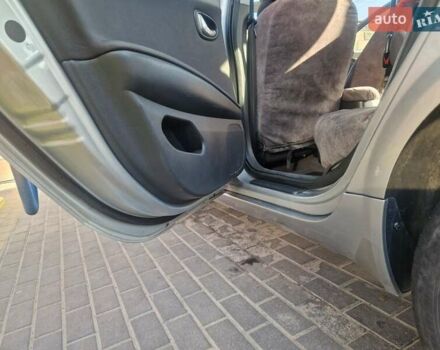 Сірий Ніссан Прімера, об'ємом двигуна 2.02 л та пробігом 200 тис. км за 5900 $, фото 3 на Automoto.ua