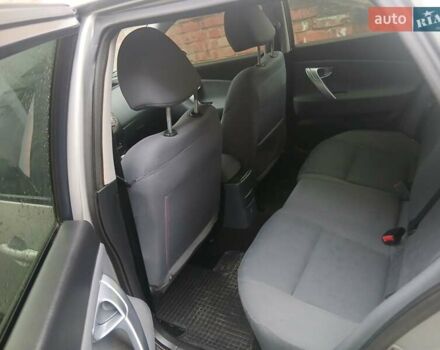 Серый Ниссан Примера, объемом двигателя 1.8 л и пробегом 260 тыс. км за 4800 $, фото 16 на Automoto.ua