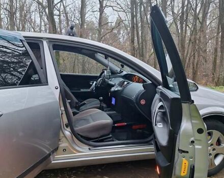 Серый Ниссан Примера, объемом двигателя 1.9 л и пробегом 283 тыс. км за 4000 $, фото 7 на Automoto.ua