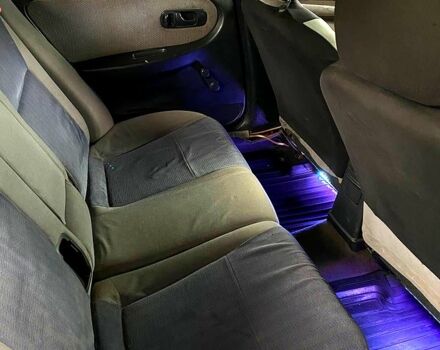 Серый Ниссан Примера, объемом двигателя 2 л и пробегом 303 тыс. км за 699 $, фото 7 на Automoto.ua