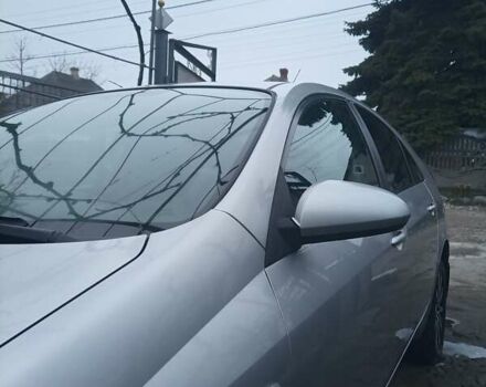 Серый Ниссан Примера, объемом двигателя 1.6 л и пробегом 350 тыс. км за 6300 $, фото 1 на Automoto.ua