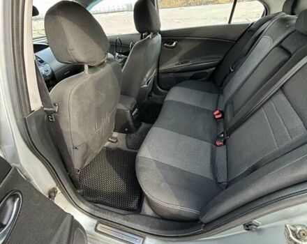 Серый Ниссан Примера, объемом двигателя 2.2 л и пробегом 300 тыс. км за 3000 $, фото 11 на Automoto.ua