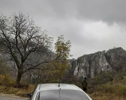 Сірий Ніссан Прімера, об'ємом двигуна 1.8 л та пробігом 253 тис. км за 3400 $, фото 1 на Automoto.ua