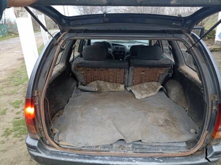 Сірий Ніссан Прімера, об'ємом двигуна 2 л та пробігом 800 тис. км за 950 $, фото 1 на Automoto.ua