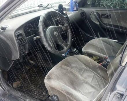 Серый Ниссан Примера, объемом двигателя 1.6 л и пробегом 311 тыс. км за 1700 $, фото 1 на Automoto.ua