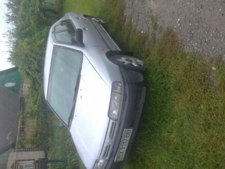 Сірий Ніссан Прімера, об'ємом двигуна 2 л та пробігом 300 тис. км за 500 $, фото 1 на Automoto.ua