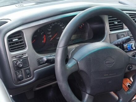 Сірий Ніссан Прімера, об'ємом двигуна 1.6 л та пробігом 400 тис. км за 2000 $, фото 1 на Automoto.ua