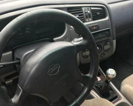 Серый Ниссан Примера, объемом двигателя 2 л и пробегом 350 тыс. км за 1950 $, фото 1 на Automoto.ua