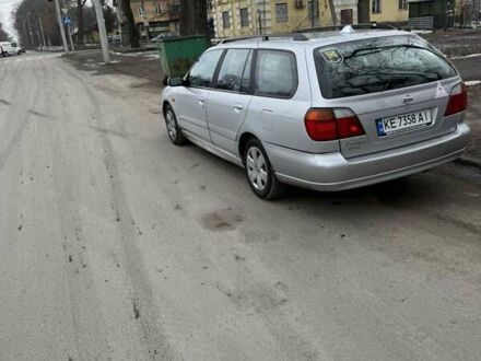 Серый Ниссан Примера, объемом двигателя 1.8 л и пробегом 120 тыс. км за 3200 $, фото 1 на Automoto.ua