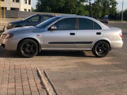 Серый Ниссан Примера, объемом двигателя 1.5 л и пробегом 300 тыс. км за 3200 $, фото 1 на Automoto.ua