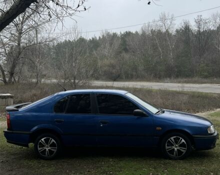 Синий Ниссан Примера, объемом двигателя 2 л и пробегом 355 тыс. км за 1350 $, фото 3 на Automoto.ua