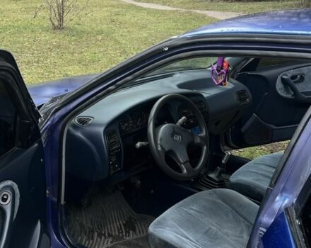 Синий Ниссан Примера, объемом двигателя 2 л и пробегом 355 тыс. км за 1350 $, фото 16 на Automoto.ua