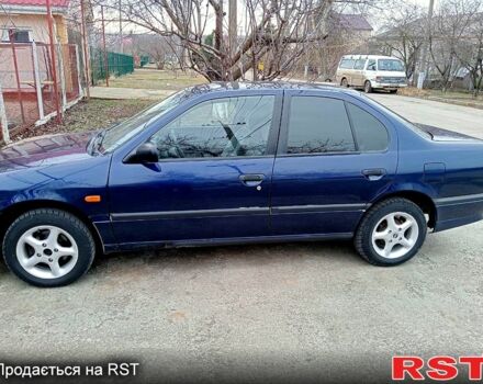 Синий Ниссан Примера, объемом двигателя 1.6 л и пробегом 420 тыс. км за 2200 $, фото 6 на Automoto.ua