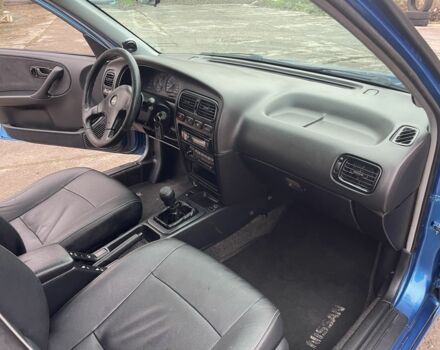 Синий Ниссан Примера, объемом двигателя 1.6 л и пробегом 296 тыс. км за 2700 $, фото 10 на Automoto.ua