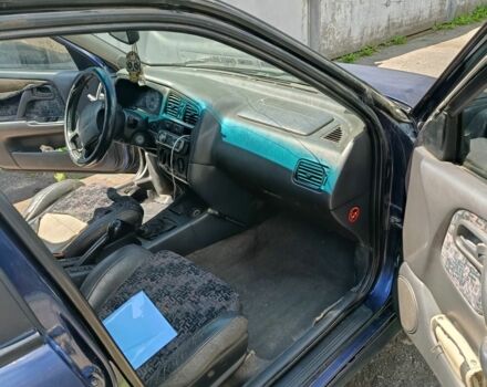 Синий Ниссан Примера, объемом двигателя 2 л и пробегом 300 тыс. км за 1800 $, фото 5 на Automoto.ua