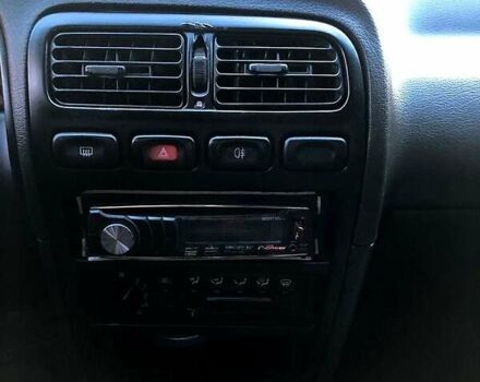 Синий Ниссан Примера, объемом двигателя 1.6 л и пробегом 316 тыс. км за 2000 $, фото 8 на Automoto.ua