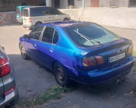 Синий Ниссан Примера, объемом двигателя 1.8 л и пробегом 300 тыс. км за 2200 $, фото 2 на Automoto.ua