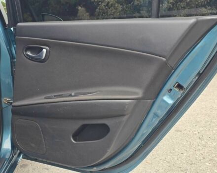 Синий Ниссан Примера, объемом двигателя 1.8 л и пробегом 270 тыс. км за 3999 $, фото 7 на Automoto.ua