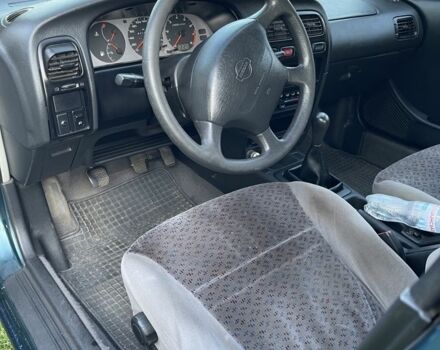 Зеленый Ниссан Примера, объемом двигателя 1.6 л и пробегом 280 тыс. км за 1400 $, фото 4 на Automoto.ua