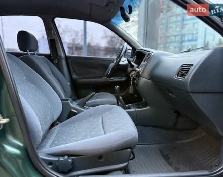 Зелений Ніссан Прімера, об'ємом двигуна 1.6 л та пробігом 280 тис. км за 2999 $, фото 10 на Automoto.ua