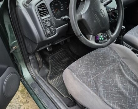 Зелений Ніссан Прімера, об'ємом двигуна 2 л та пробігом 400 тис. км за 1900 $, фото 4 на Automoto.ua