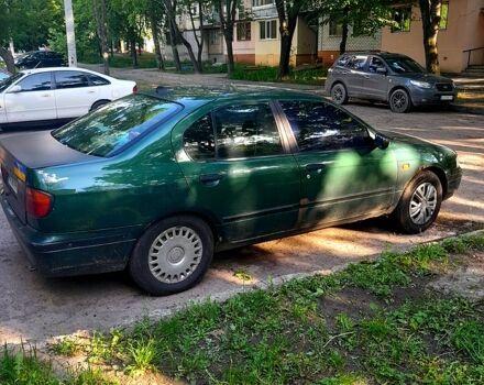 Зеленый Ниссан Примера, объемом двигателя 1.6 л и пробегом 300 тыс. км за 2200 $, фото 1 на Automoto.ua