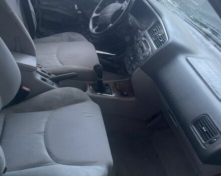 Зеленый Ниссан Примера, объемом двигателя 1.8 л и пробегом 290 тыс. км за 810 $, фото 6 на Automoto.ua