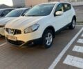 Белый Ниссан Кашкай, объемом двигателя 1.6 л и пробегом 200 тыс. км за 9500 $, фото 1 на Automoto.ua