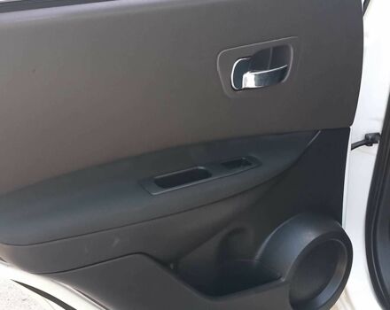 Білий Ніссан Кашкай, об'ємом двигуна 1.6 л та пробігом 187 тис. км за 7350 $, фото 7 на Automoto.ua