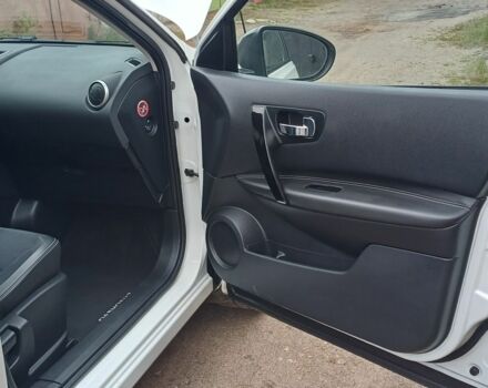 Белый Ниссан Кашкай, объемом двигателя 0 л и пробегом 230 тыс. км за 13650 $, фото 19 на Automoto.ua