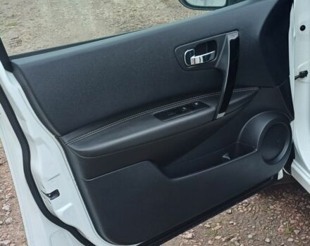 Белый Ниссан Кашкай, объемом двигателя 0 л и пробегом 230 тыс. км за 13650 $, фото 12 на Automoto.ua