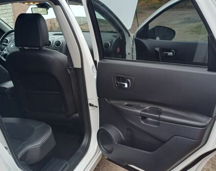 Белый Ниссан Кашкай, объемом двигателя 0 л и пробегом 230 тыс. км за 13650 $, фото 20 на Automoto.ua