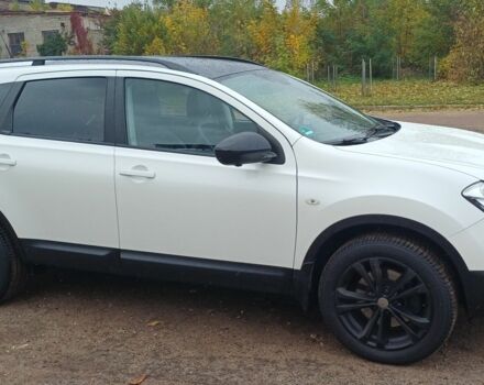 Белый Ниссан Кашкай, объемом двигателя 0 л и пробегом 230 тыс. км за 13650 $, фото 2 на Automoto.ua