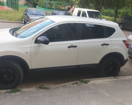 Белый Ниссан Кашкай, объемом двигателя 1.5 л и пробегом 270 тыс. км за 9050 $, фото 3 на Automoto.ua