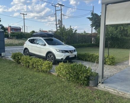 Білий Ніссан Кашкай, об'ємом двигуна 2 л та пробігом 61 тис. км за 17000 $, фото 1 на Automoto.ua