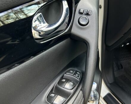 Белый Ниссан Кашкай, объемом двигателя 1.2 л и пробегом 148 тыс. км за 13990 $, фото 4 на Automoto.ua