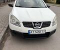 Белый Ниссан Кашкай, объемом двигателя 1.6 л и пробегом 260 тыс. км за 8300 $, фото 2 на Automoto.ua