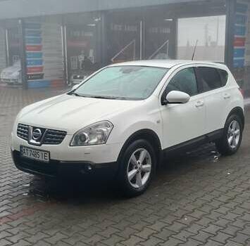 Белый Ниссан Кашкай, объемом двигателя 1.46 л и пробегом 252 тыс. км за 7399 $, фото 4 на Automoto.ua