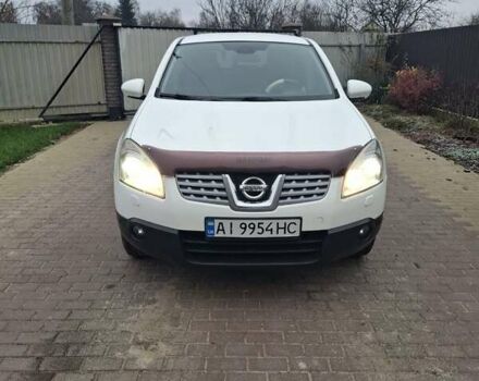 Белый Ниссан Кашкай, объемом двигателя 2 л и пробегом 215 тыс. км за 9500 $, фото 3 на Automoto.ua