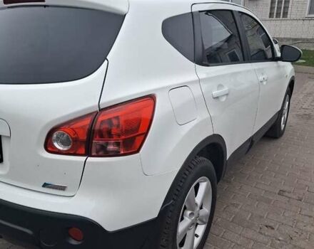 Белый Ниссан Кашкай, объемом двигателя 2 л и пробегом 215 тыс. км за 9500 $, фото 14 на Automoto.ua