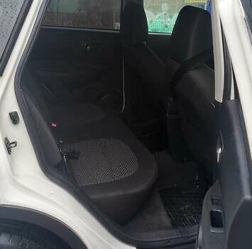 Белый Ниссан Кашкай, объемом двигателя 1.46 л и пробегом 252 тыс. км за 7399 $, фото 26 на Automoto.ua