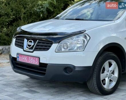 Белый Ниссан Кашкай, объемом двигателя 1.6 л и пробегом 215 тыс. км за 8100 $, фото 6 на Automoto.ua