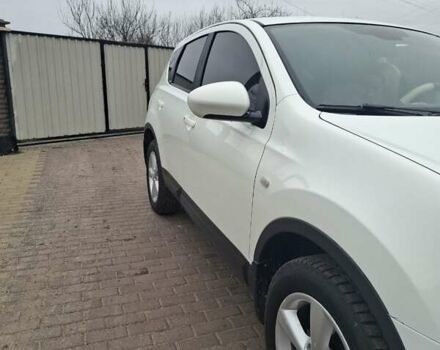 Белый Ниссан Кашкай, объемом двигателя 2 л и пробегом 215 тыс. км за 9500 $, фото 2 на Automoto.ua