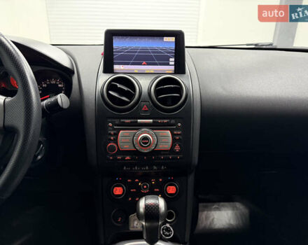 Белый Ниссан Кашкай, объемом двигателя 2 л и пробегом 115 тыс. км за 10300 $, фото 17 на Automoto.ua