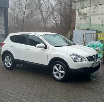 Белый Ниссан Кашкай, объемом двигателя 1.46 л и пробегом 252 тыс. км за 7399 $, фото 6 на Automoto.ua