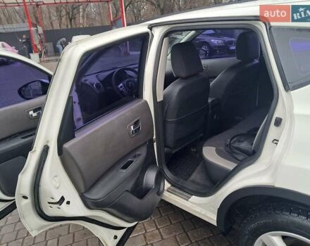 Белый Ниссан Кашкай, объемом двигателя 2 л и пробегом 147 тыс. км за 9987 $, фото 18 на Automoto.ua