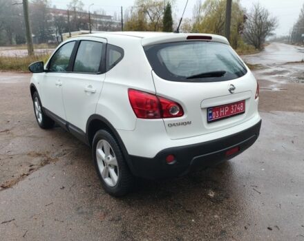 Белый Ниссан Кашкай, объемом двигателя 1.6 л и пробегом 152 тыс. км за 8350 $, фото 5 на Automoto.ua