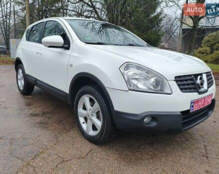 Белый Ниссан Кашкай, объемом двигателя 1.6 л и пробегом 152 тыс. км за 8350 $, фото 18 на Automoto.ua